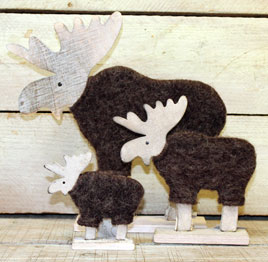 Eden Project wooden reindeer.jpg Eden Project wooden reindeer.jpg
